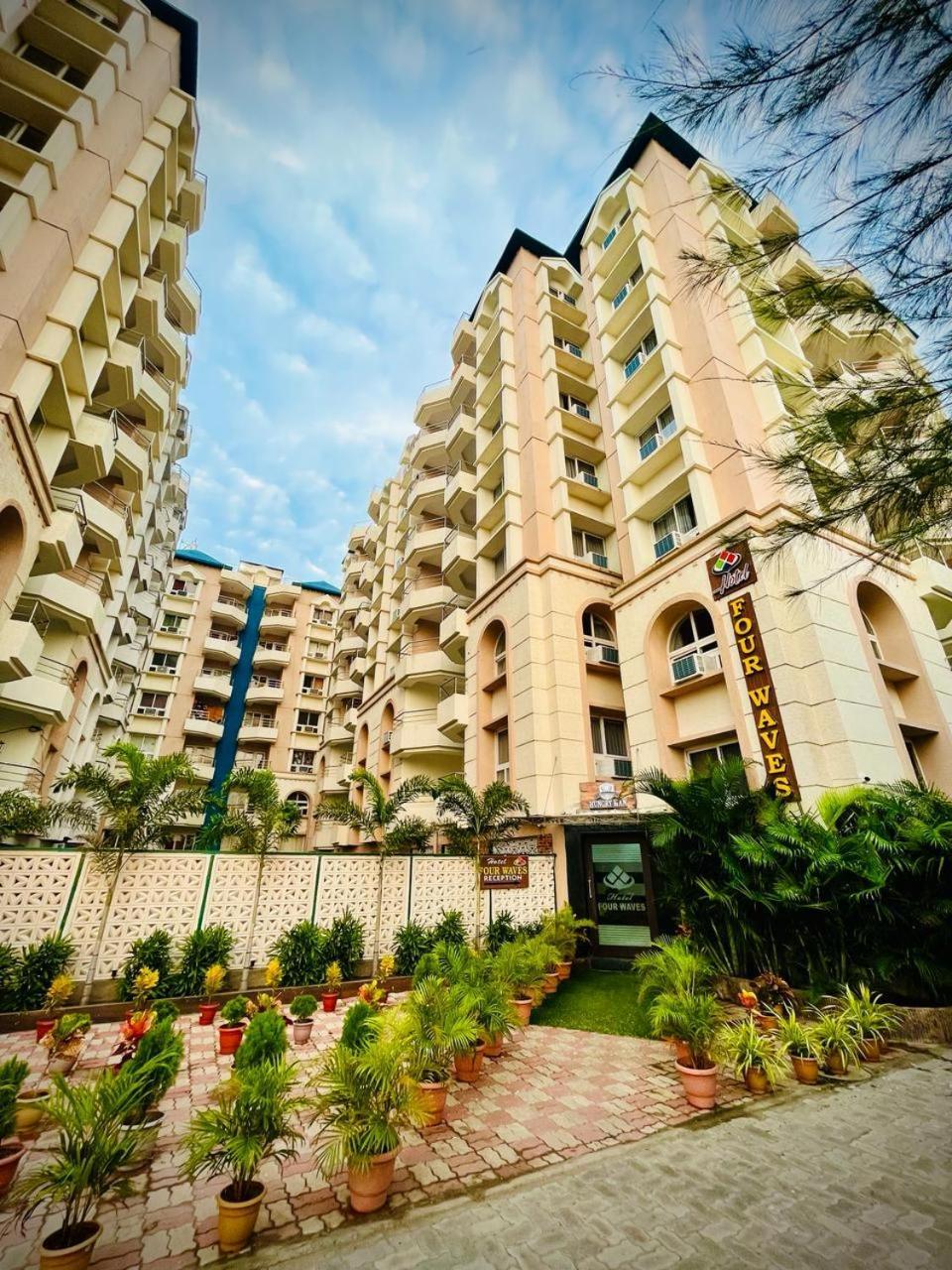Hotel Four Waves Puri Exterior photo